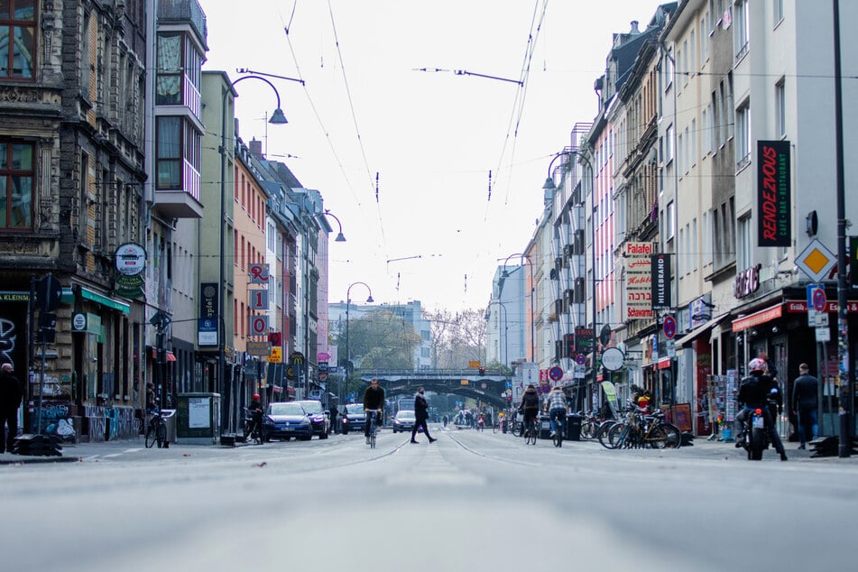 Die Zülpicher Straße gilt als einer der Party-Hotspots in Köln. (Archivbild)