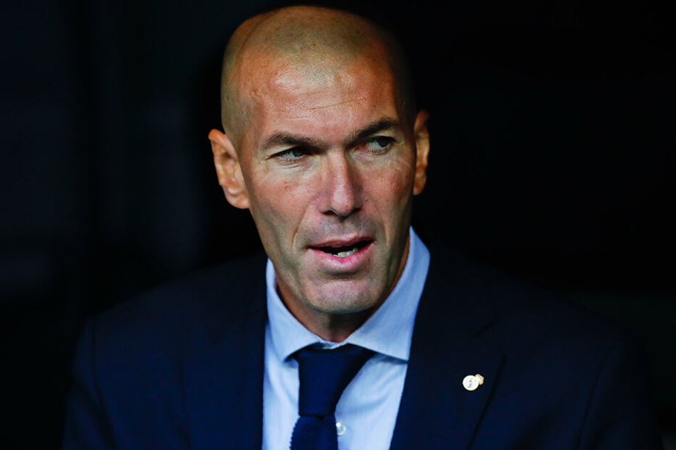 Zinedine Zidane steht nach dem Champions-League-Fehlstart von Real Madrid bereits mächtig unter Druck.