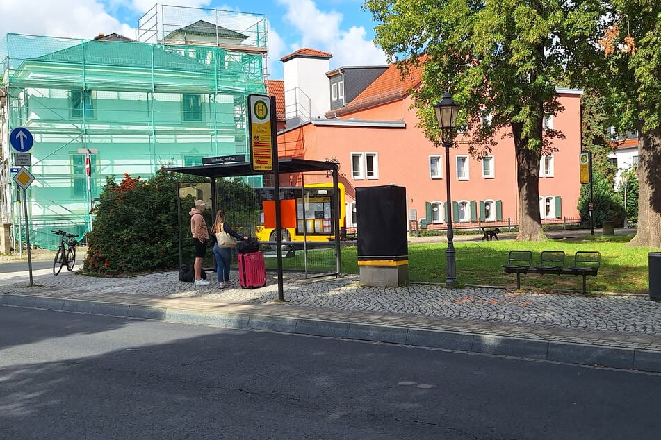 Am Fahrkartenautomaten entstand ein Sachschaden von rund 4000 Euro.