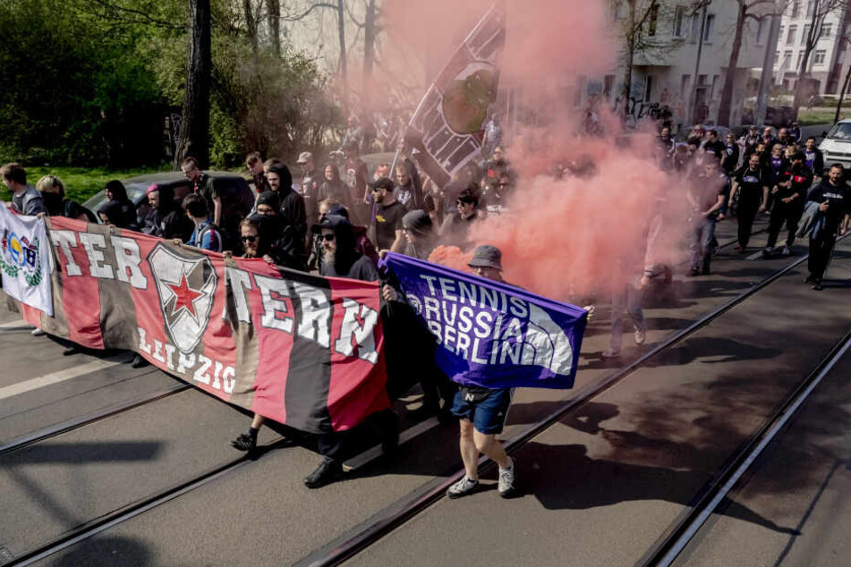 Vor der Partie waren die Anhänger aus Berlin zum Stadion nach Connewitz gezogen.