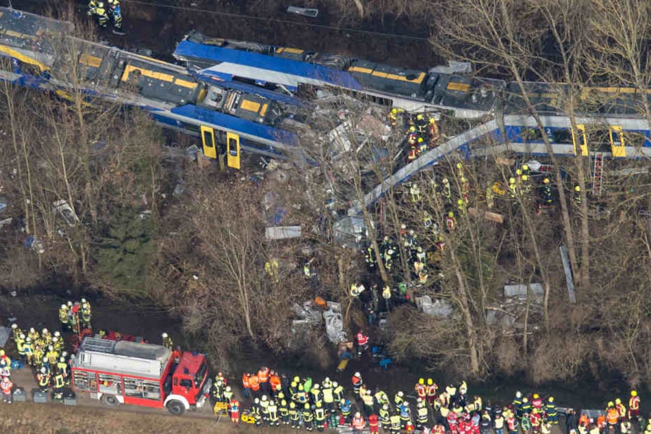Das schwere Zugunglück 2016 in der Nähe von Bad Aibling dient den Terroristen als "Vorbild". Damals sind zwölf Menschen ums Leben gekommen.