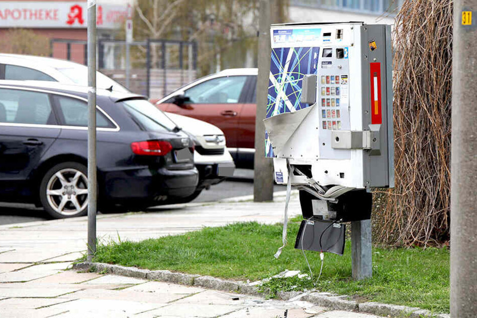 Kippenschachteln wurden aus dem Automat geklaut.