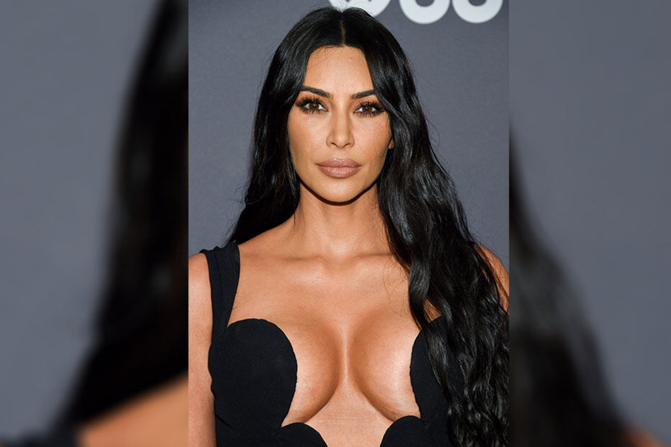 Kim Kardashian zeigt sich gern freizügig.