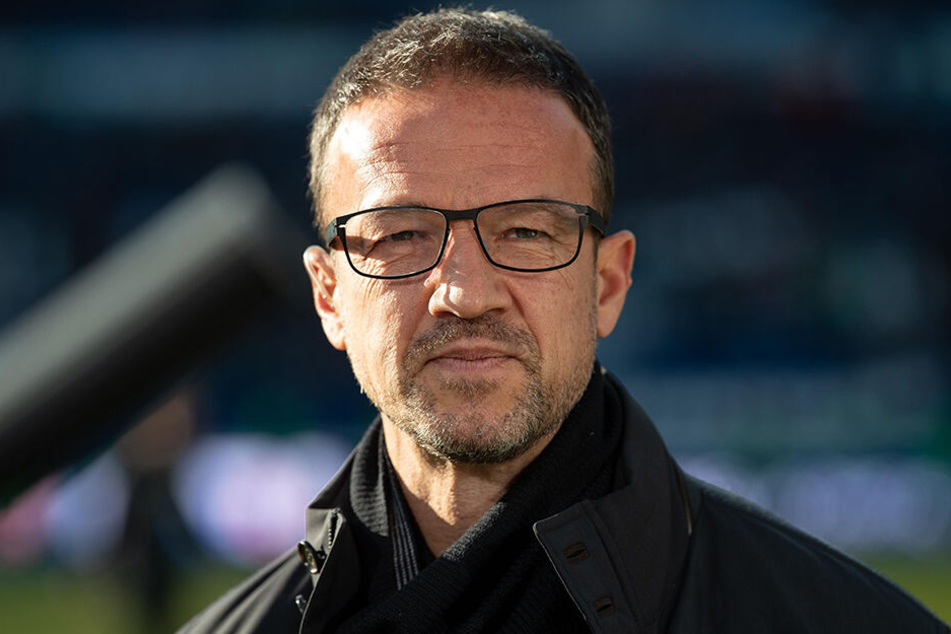 SGE-Sportdirektor Fredi Bobic hat aktuell alle Hände voll zu tun.