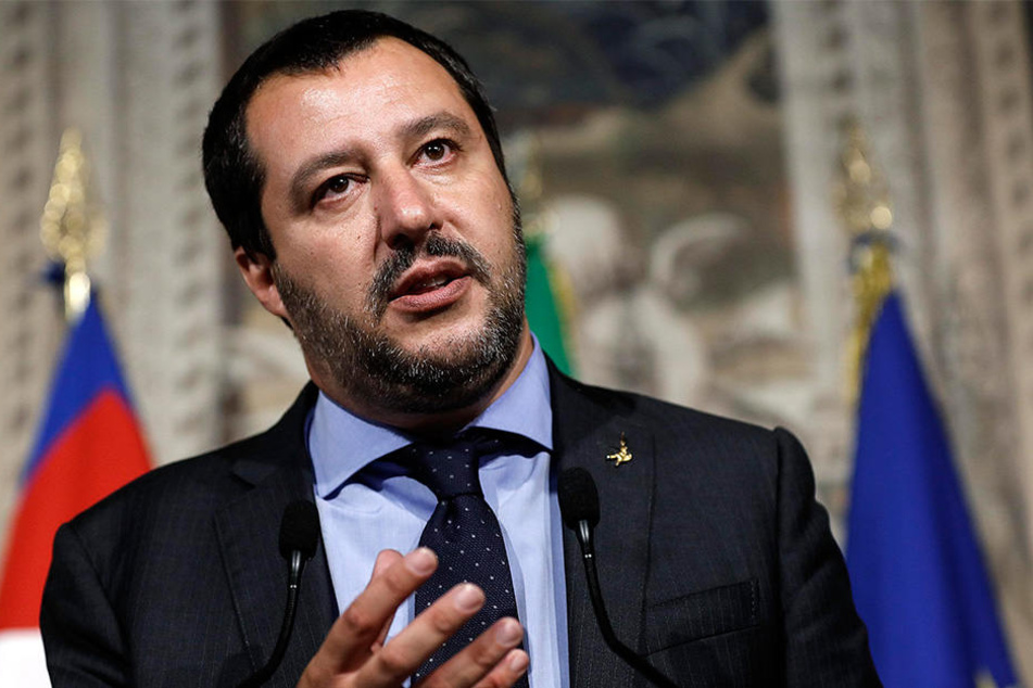 Matteo Salvini, Vorsitzender der Lega-Partei und neuer italienischer Innenminister, drohte mit einer Hafensperre für Rettungsschiffe.