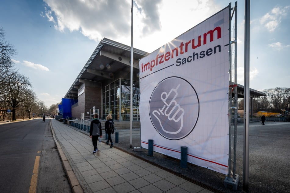 Das Impfzentrum in Chemnitz könnte ab kommender Woche voller werden: Dann dürfen sich nicht nur hier, sondern in ganz Sachsen weitere Bevölkerungsgruppen impfen lassen.