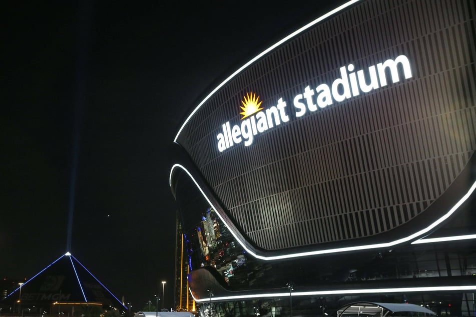 Las Vegas Raiders' Allegiant Stadium nabs Super Bowl coup!