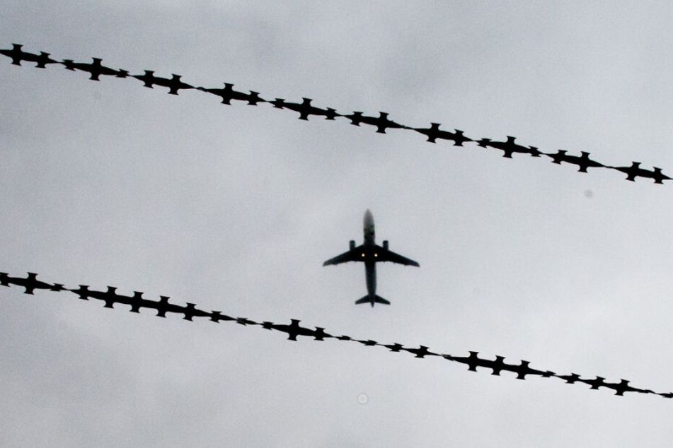 Das Komitee begleitete einen Abschiebeflug von München nach Afghanistan. (Symbolbild)