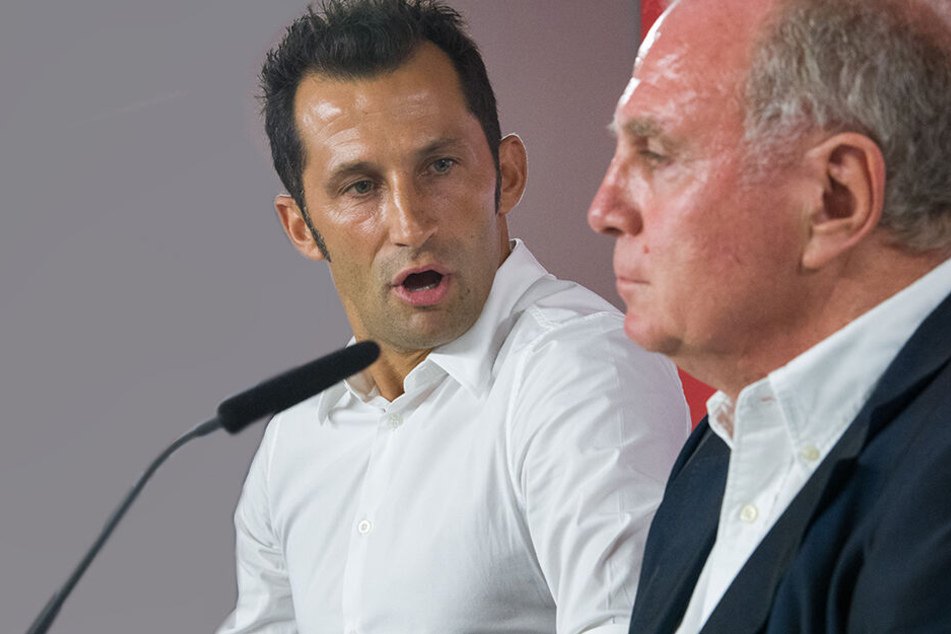 Haben sich Sportdirektor Hasan Salihamidžić (lin.) und Präsident Uli Hoeneß für 5 Jahre einen 16-jährigen gesichert?