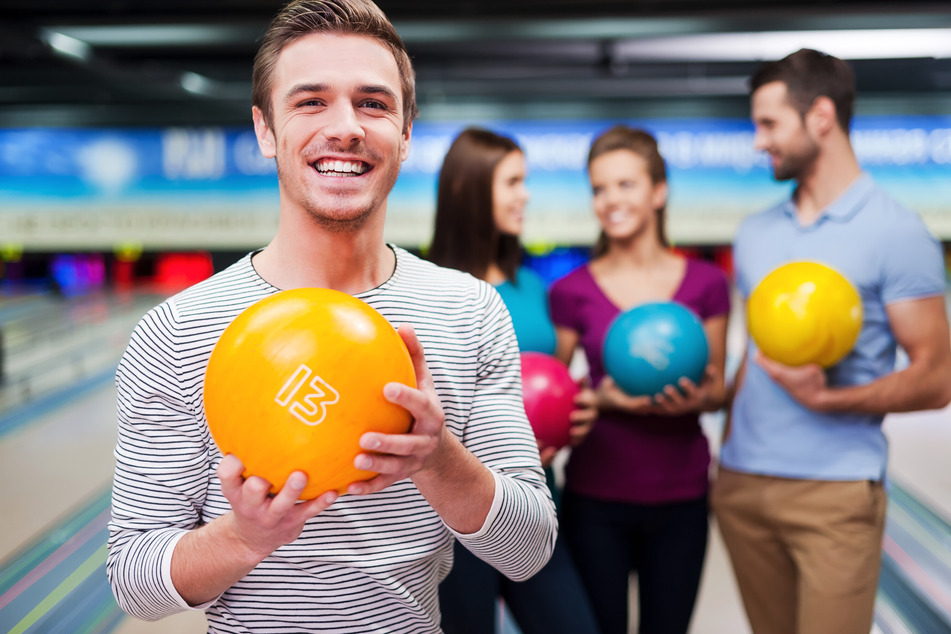 Die Berolina Bowling Lounge bietet unter anderem ein besonderes Angebot für Kollegen nach der Arbeit an. (Symbolbild)