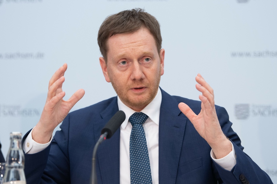 Bleibt vorerst hart: Ministerpräsident Michael Kretschmer (44, CDU)