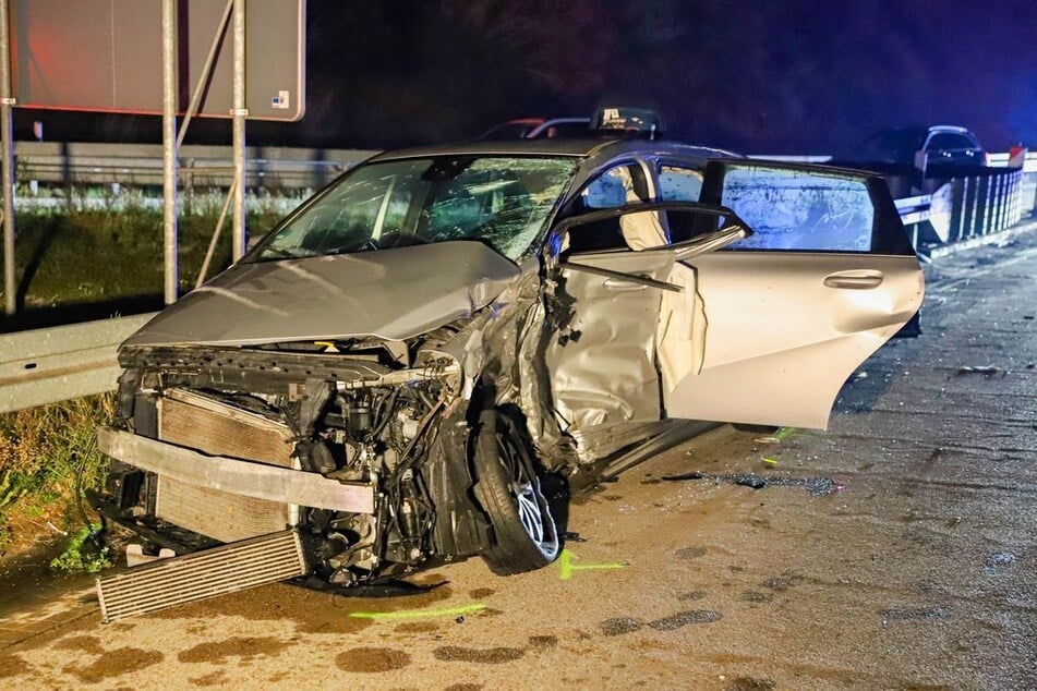 Die Unfallwagen waren nicht mehr fahrbereit.