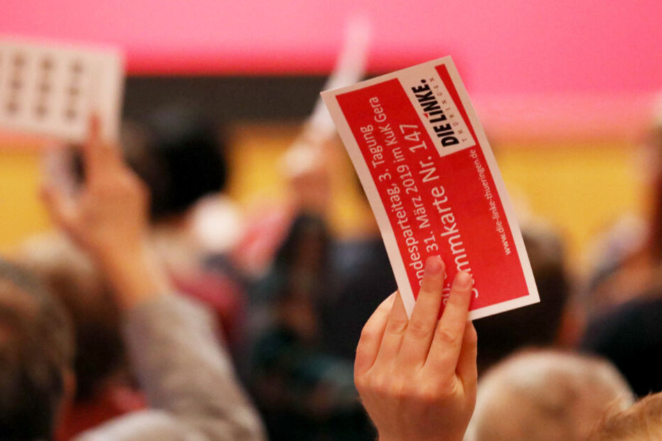 Im Mai hatte der Parteitag noch in Gera stattgefunden, am kommenden Wochenende treffen sich die Mitglieder in Erfurt.