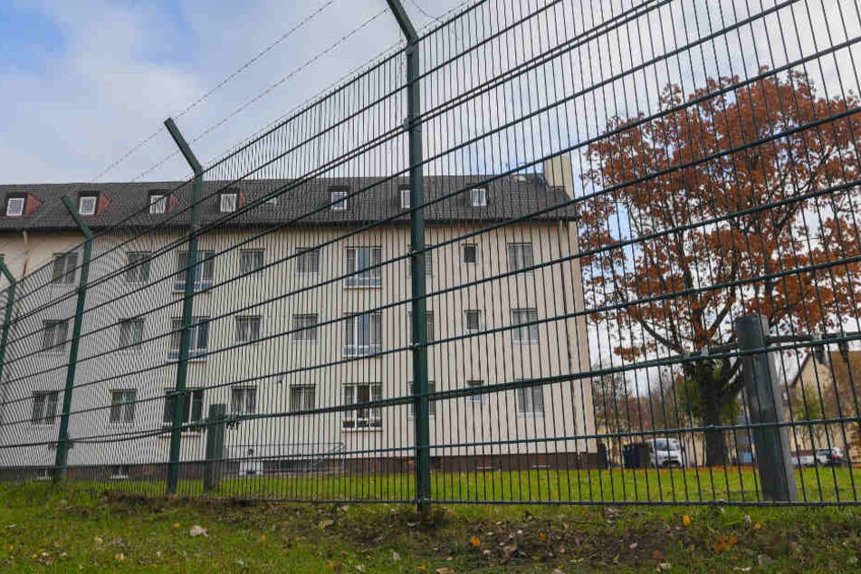 Die Ankerzentren sollen Asylverfahren und in diesem Kontext auch Abschiebungen und Rückführungen beschleunigen.