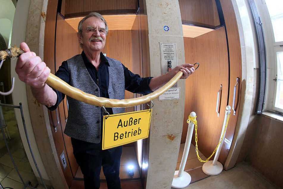 Der Kampf um den Paternoster ist gewonnen, freut sich Stadtrat Dieter Füßlein (76, FDP).