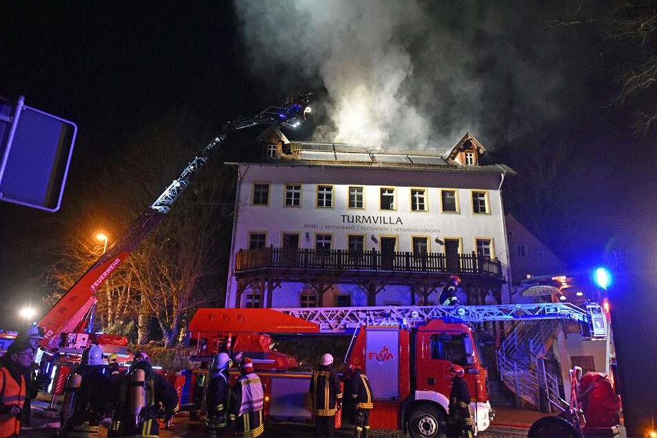 Fast hundert Männer sollen im Einsatz gewesen sein.