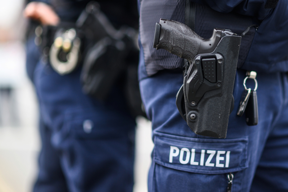 24-Jähriger bei Hausdurchsuchung angeschossen!