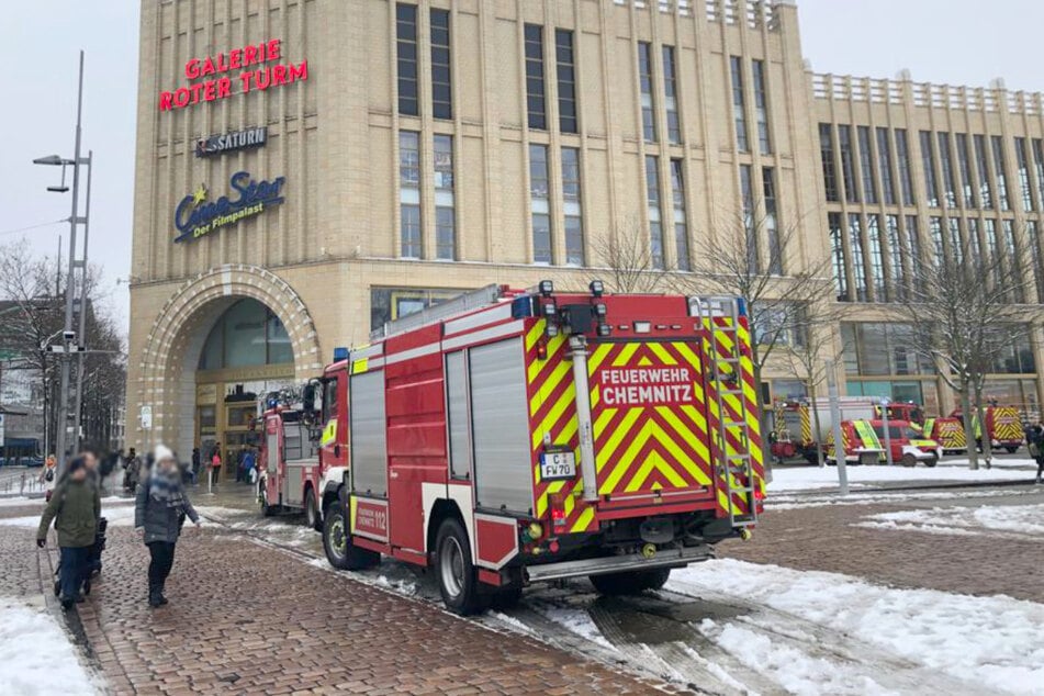 Am Montagmittag musste die Feuerwehr anrücken: Alarm in der Galerie Roter Turm!