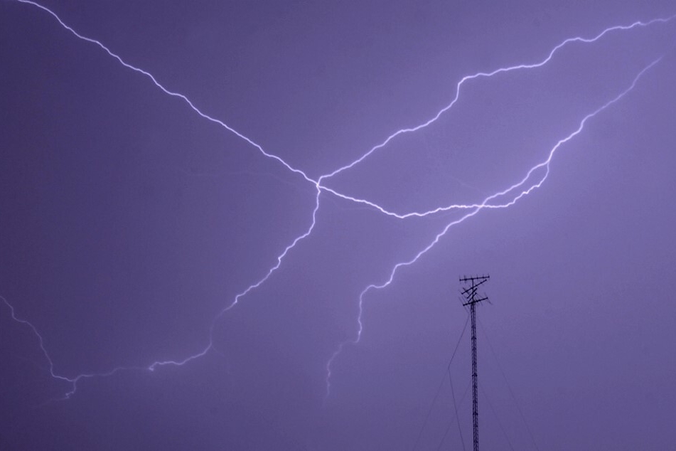 Contrary to what one might think, a car may not be the worst place to be caught during a lightning storm.