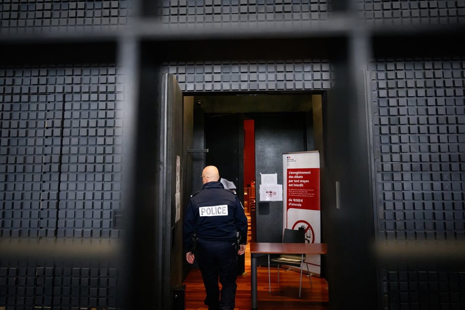 Martin N. (55) aus Bremen wird vorgeworfen, drei Kinder zwischen 1992 und 2001 getötet zu haben.