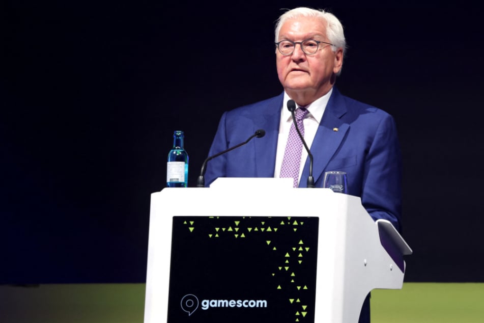 Frank-Walter Steinmeier (70) ist in diesem Jahr das erste Mal auf der Gamescom in Köln.