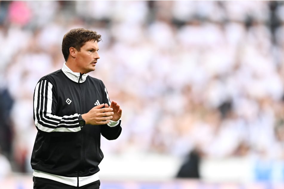 Trainer Merlin Polzin tauschte zur Halbzeit zehnmal durch.