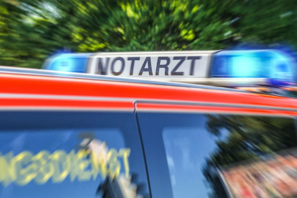 Alle fünf Insassen des Wagens mussten in ein Krankenhaus gebracht werden