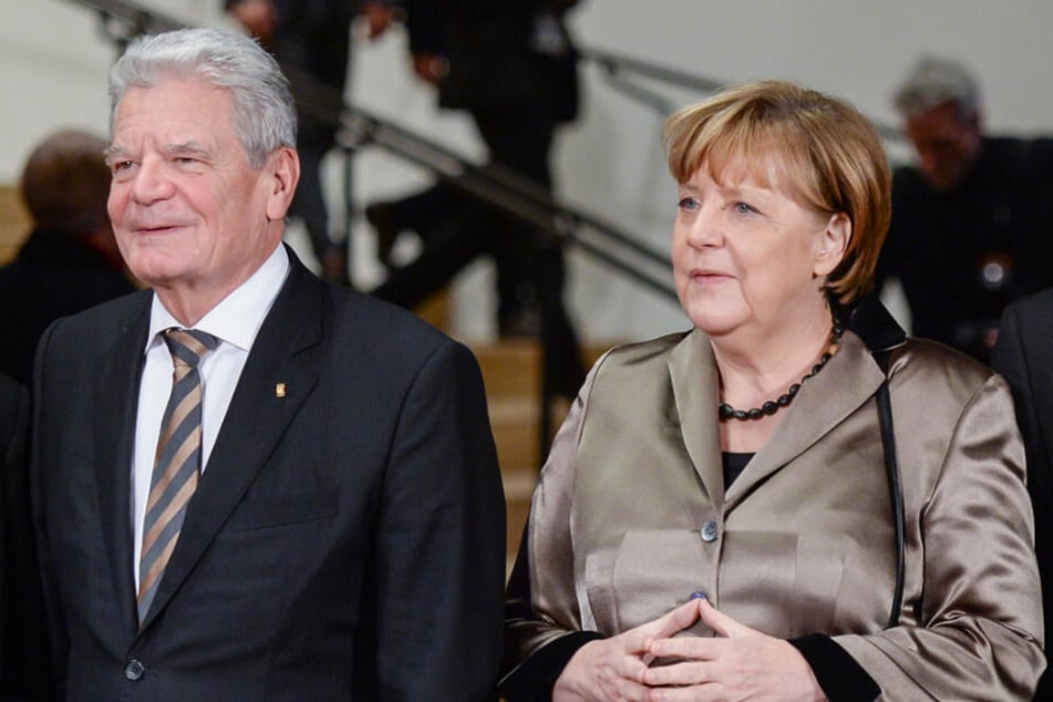 Gemeinsam mit Bundeskanzlerin Angela Merkel besuchte Gauck eine öffentliche Veranstaltung. (Archivbild)