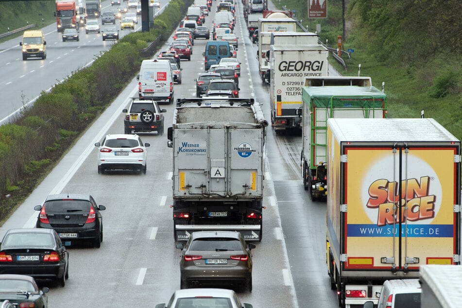 Rund um das Autobahnkreuz Köln-Gremberg müssen Autofahrer in den nächsten Wochen mit massiven Einschränkungen rechnen. (Symbolbild)