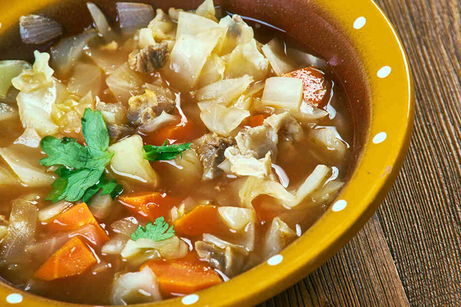Ganz und gar nicht nach seinem Geschmack war die Kohlsuppe für einen russischen Mann.