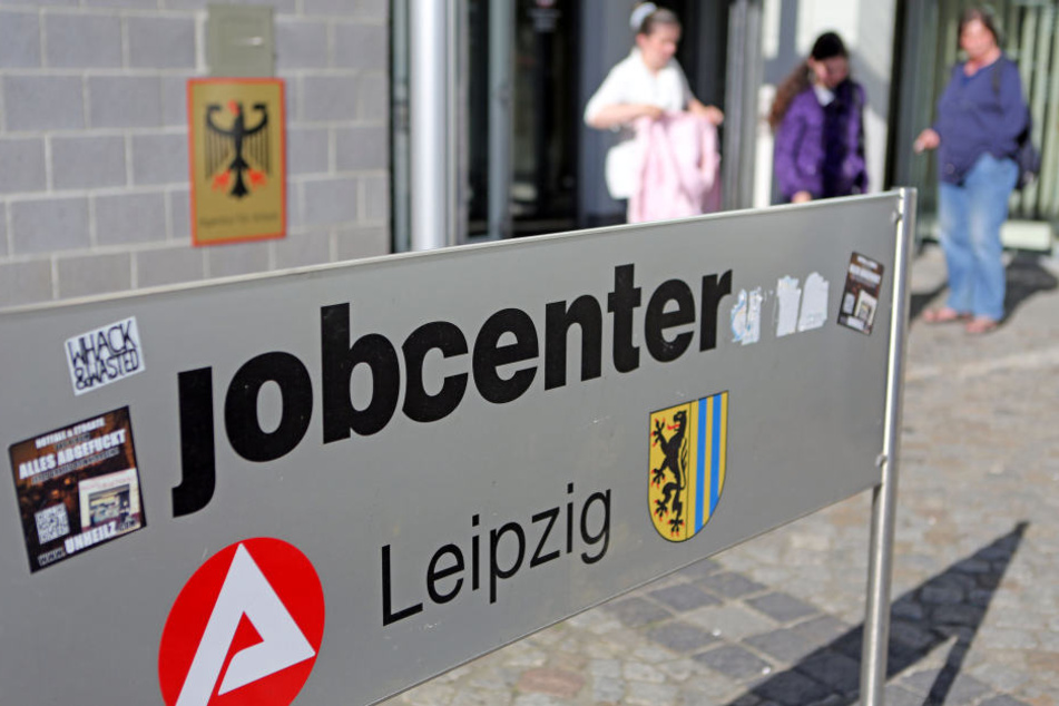 Das Jobcenter Leipzig muss einem 45-Jährigen Hartz-IV-Empfänger keine Hunderttausende Euro Schadensersatz zahlen.