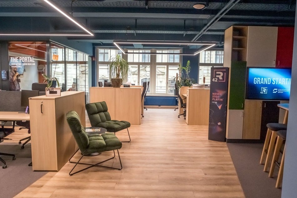 Darüber hinaus wurden rund 70 Coworking-Plätze geschaffen.