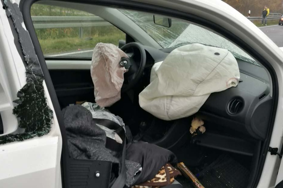Mindestens drei Personen wurden verletzt.