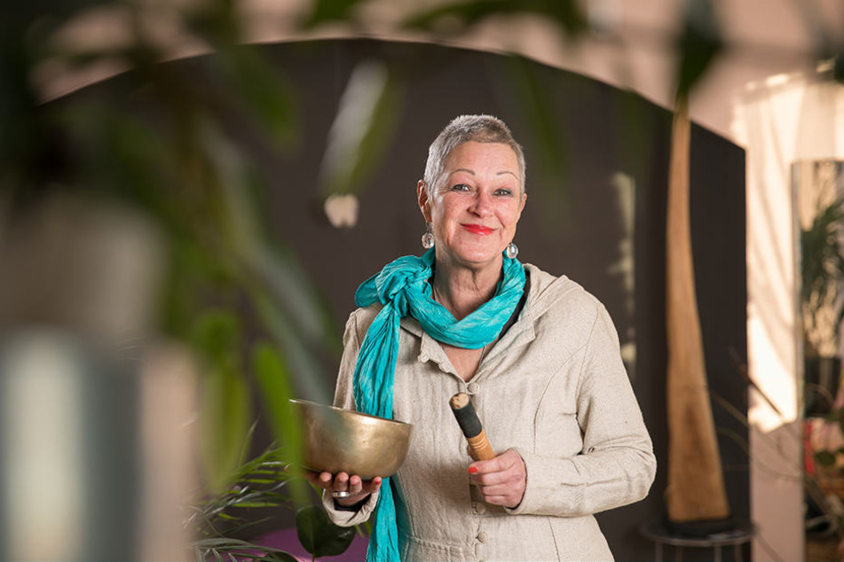 Rosa aus Radebeul hält als Medium Kontakt mit dem Jenseits.