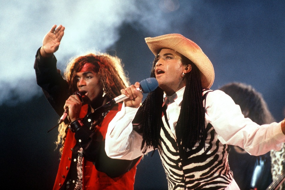 Das Pop-Duo "Milli Vanilli" mit Rob Pilatus (r.) und Fabricio Morvan im Jahre 1989. (Archivbild)