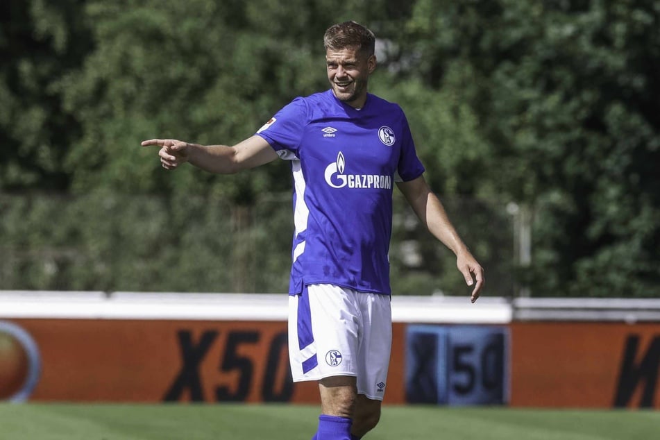 Simon Terodde (32) wechselte im Sommer vom Hamburger SV zum FC Schalke 04.