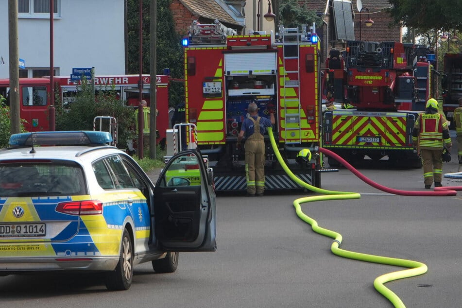 Leipzig: Landkreis Leipzig: Feuerwehr verhindert Großbrand in Wochenendhaus