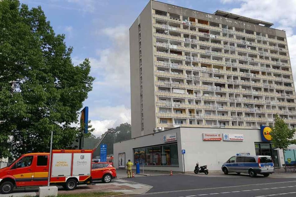 Im Hochhaus am Pirnaischen Platz ist ein Feuer ausgebrochen.