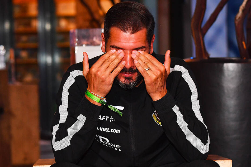 Cristian Fiel in dem Moment, als er seinen alten Trainer Matthias Maucksch dachte.