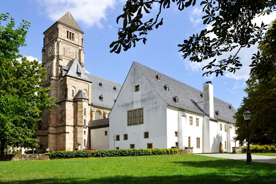 Das frühere Benediktinerkloster und heutige Museum sowie die Schlosskirche bildeten die Keimzelle von Chemnitz.