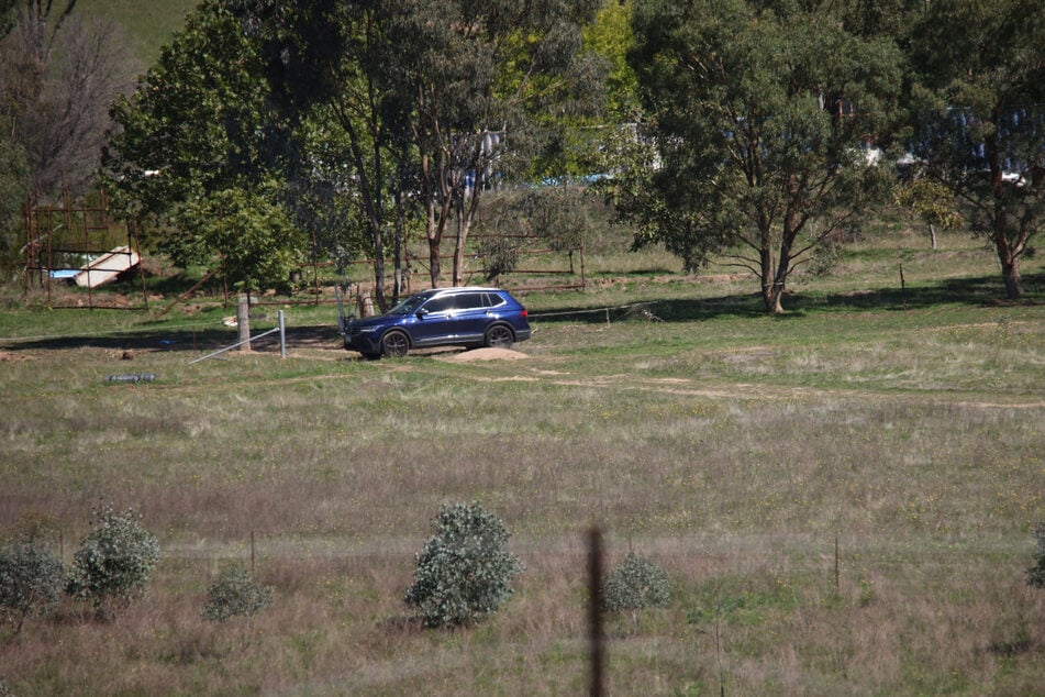 Ein ländliches Anwesen in Tholongolong bei Walwa in Victoria. Monatelang hatte er eine ganze Region in Angst versetzt, nun ist die spektakuläre Flucht eines mutmaßlichen Polizistenmörders in Australien blutig geendet.