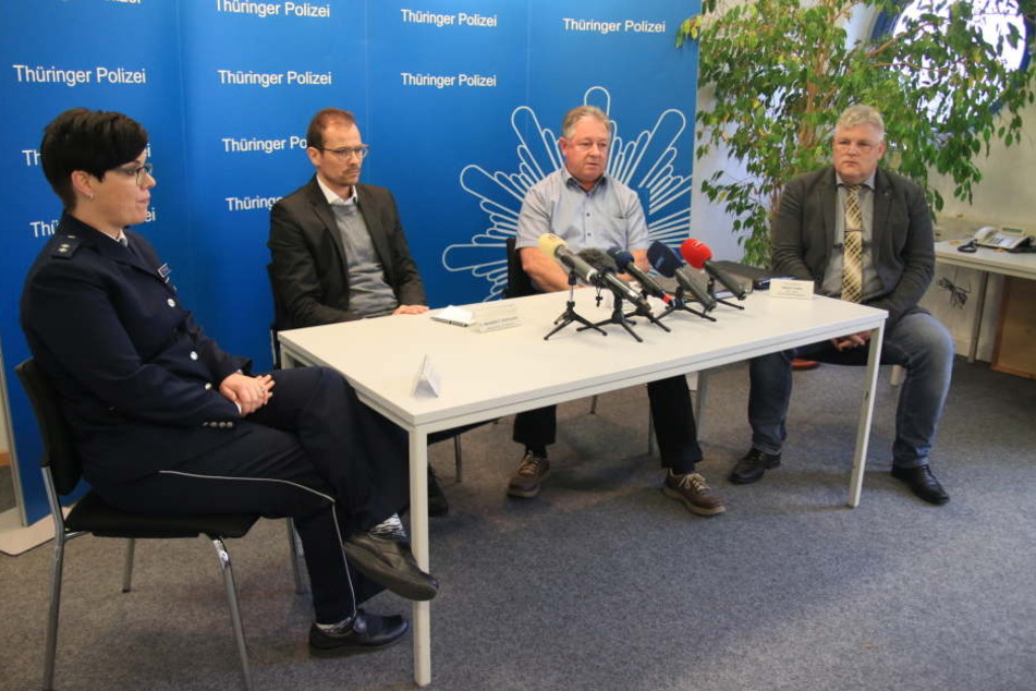 Bei einer Pressekonferenz am Freitag lobte die Polizei die Belohnung auf den entscheidenden Hinweis aus.