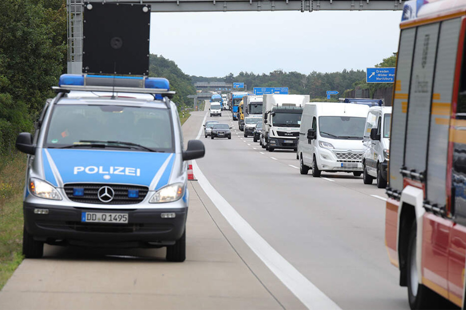 Der Verkehr stockte - ein Stau bildete sich auf der A4.