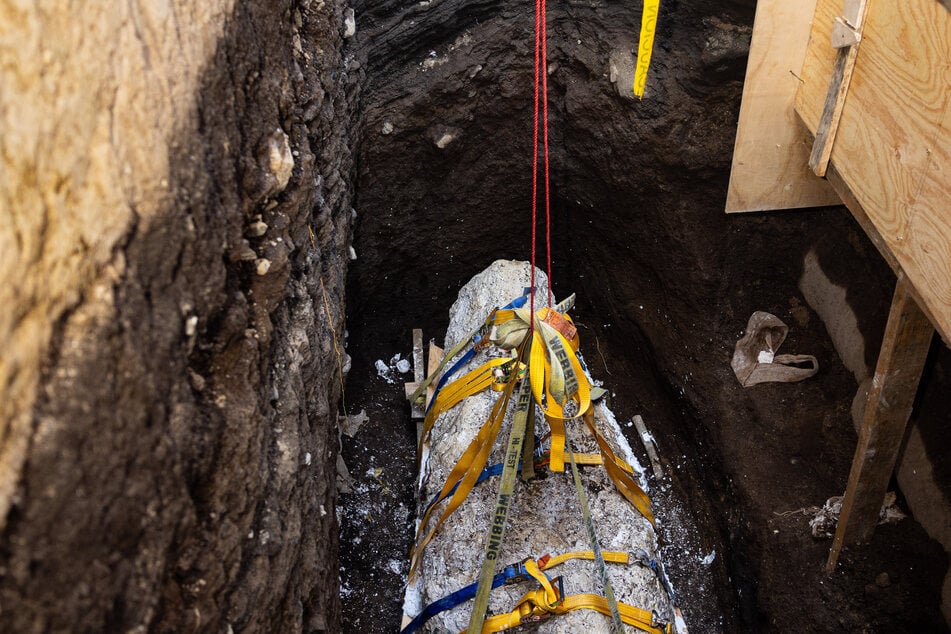 Extremely old human remains unearthed in El Salvador
