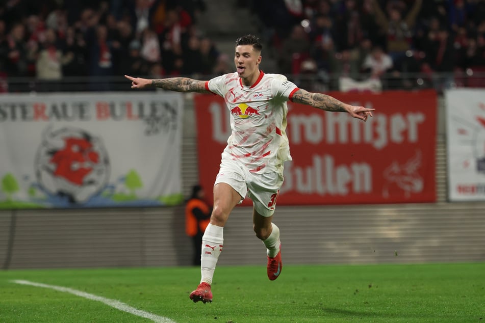 Sesko lieferte in der vergangenen Saison 21 Tore und sechs Vorlagen in 45 Pflichtspielen für RB Leipzig.