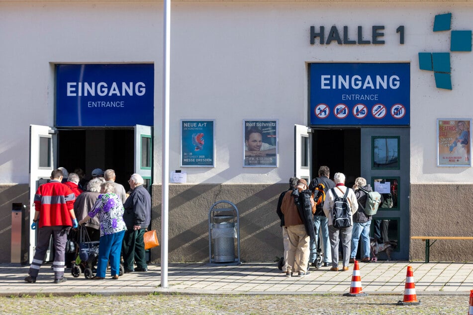 192 Menschen kamen in der Notunterkunft in der Dresdner Messe unter.