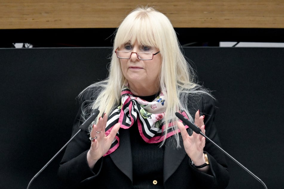 Berlins Innensenatorin Iris Spranger (64, SPD) will gegen Schießereien von Kriminellen in die Offensive gehen.