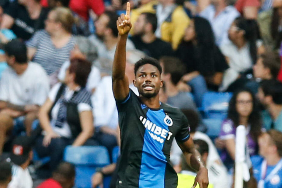Führt die Reise von Emmanuel Dennis bald zum BVB?