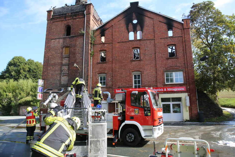 In einer ehemaligen Brauerei in Oelsnitz (Vogtlandkreis) ist ein Feuer ausgebrochen.
