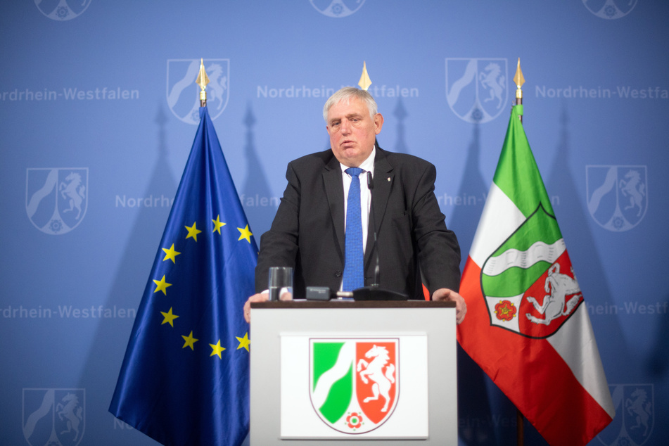 Karl-Josef Laumann (63, CDU), Gesundheitsminister von Nordrhein-Westfalen.